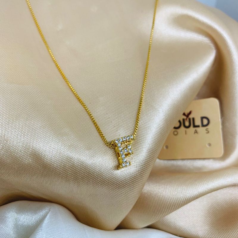 COLAR LETRA F CRAVEJADA