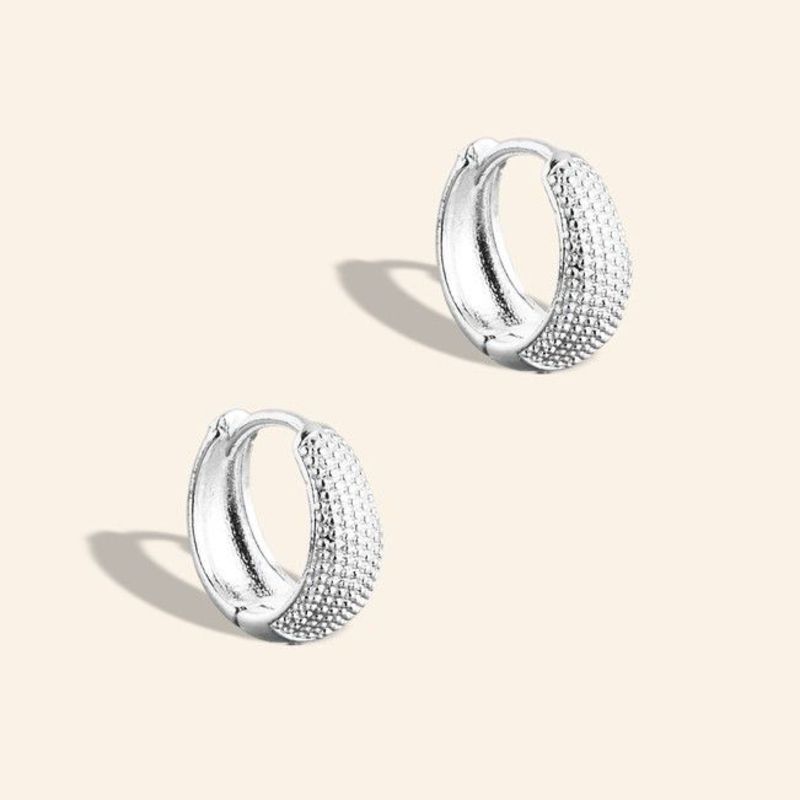 ARGOLA GOTA G DETALHES