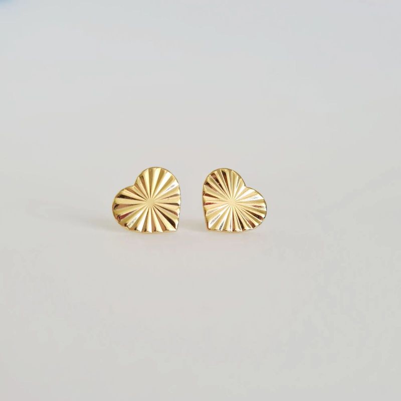 BRINCO CORAÇÃO FRIZADO