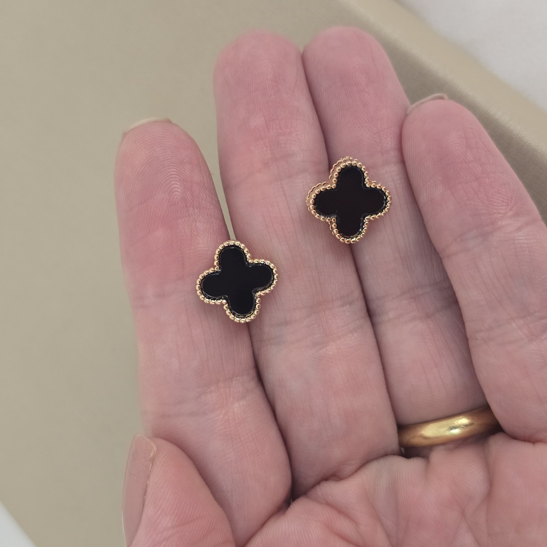 Brinco Pedra V banhado Ouro 18k