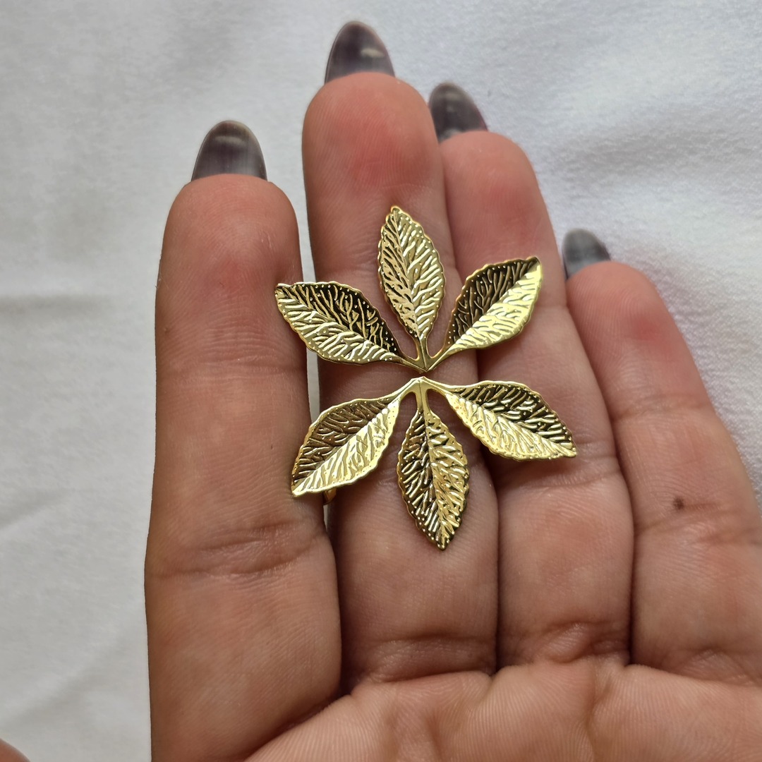 Brinco Delicado Liso Flor