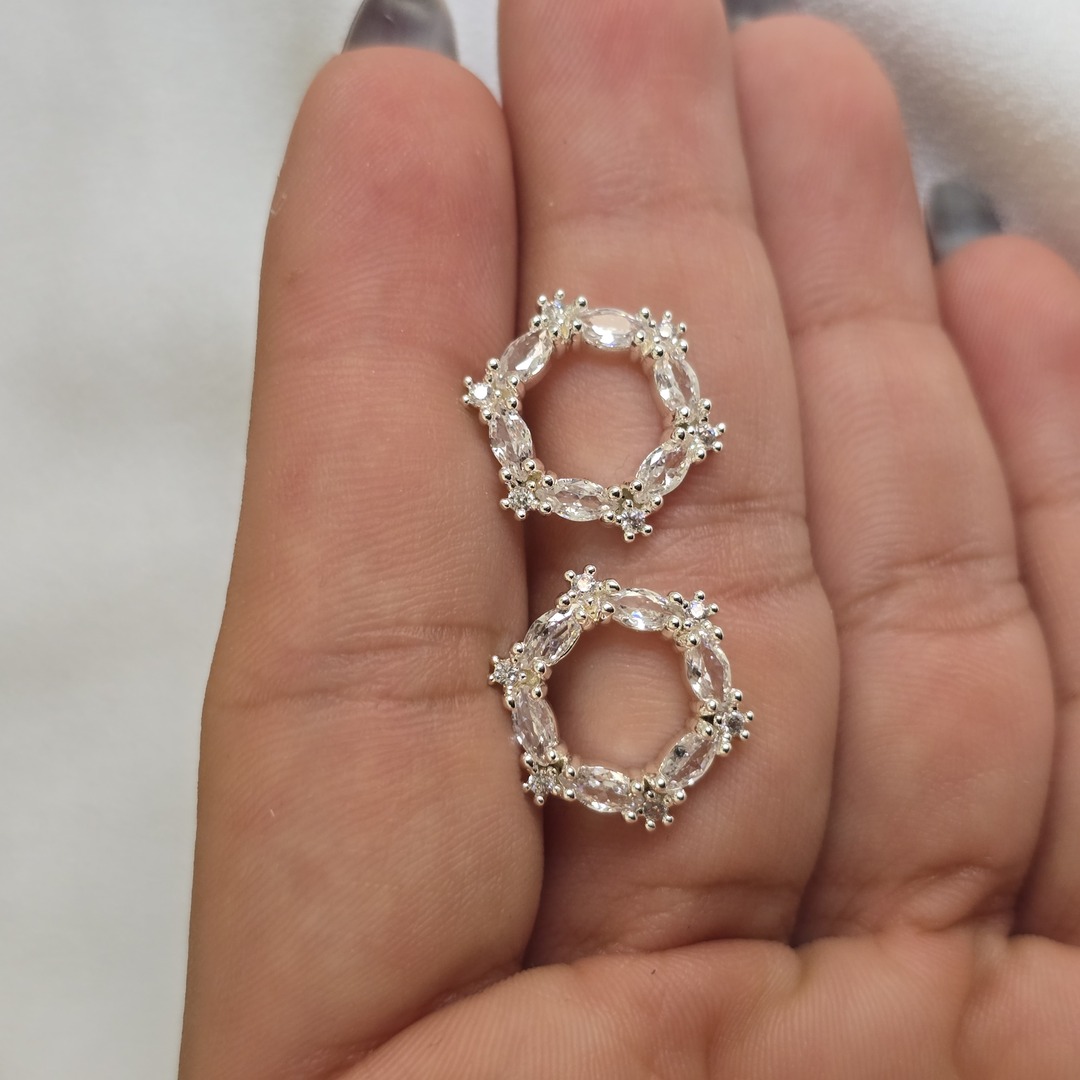 Brinco Delicado Circular Zircônia