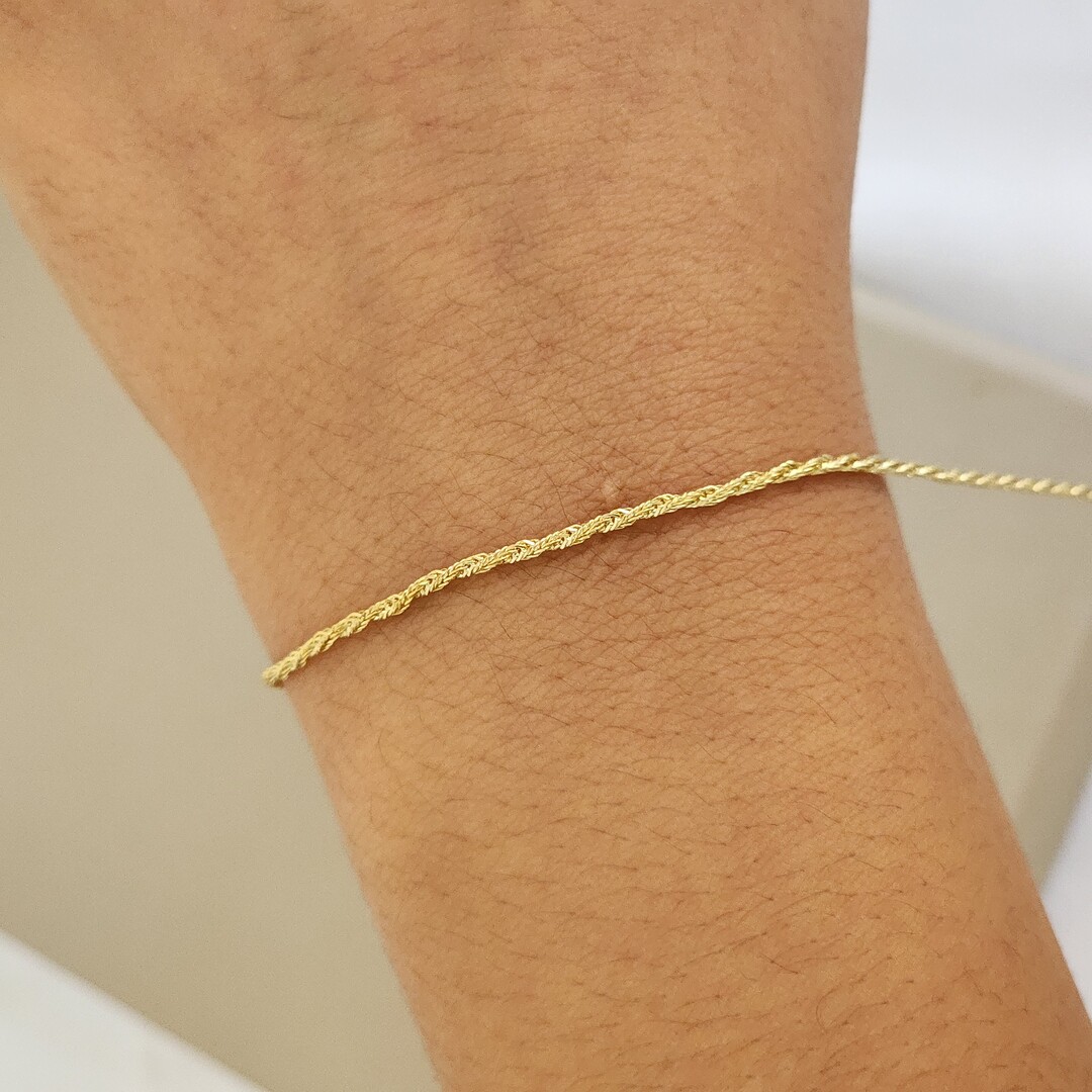 Pulseira Delicada Torcida