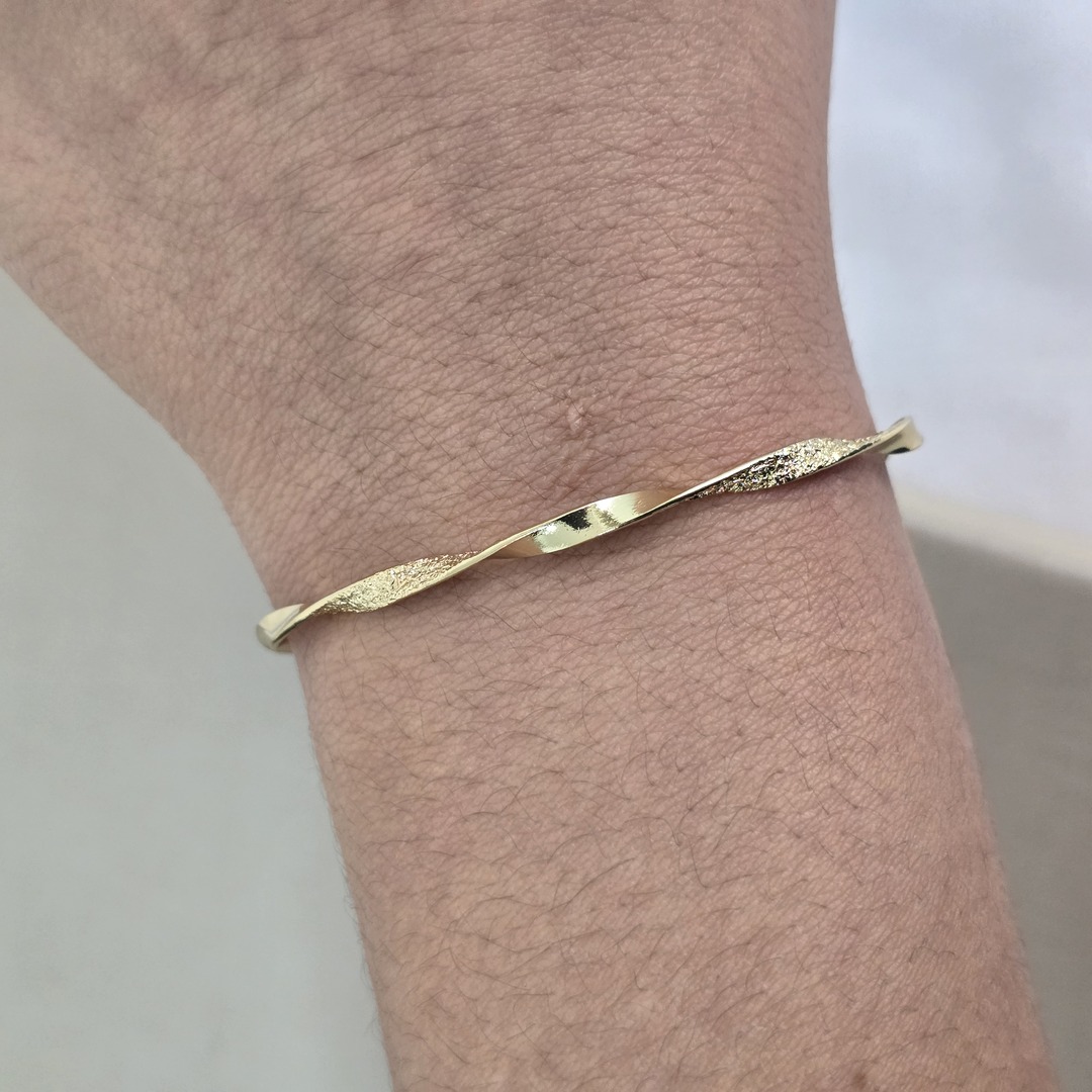 Bracelete Torcido