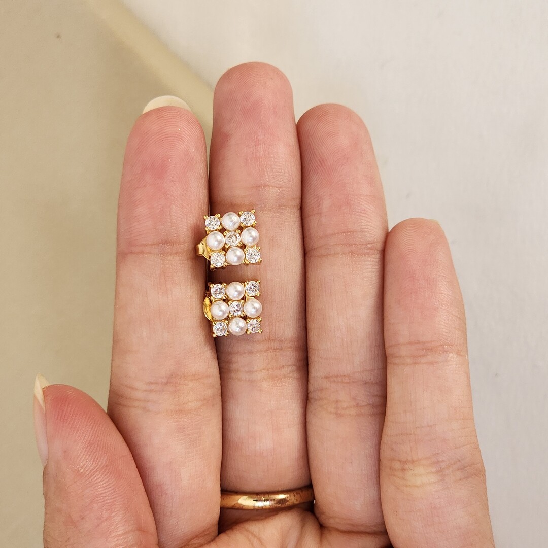 Brinco Delicado Zircônia e Perola