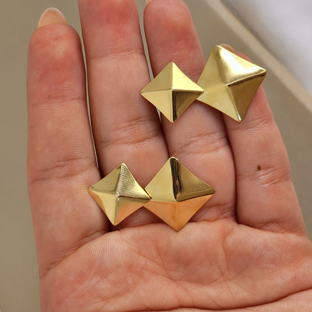 Brinco Liso Geométrico