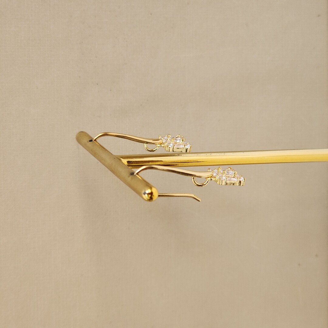 Brinco Gancho Zircônia