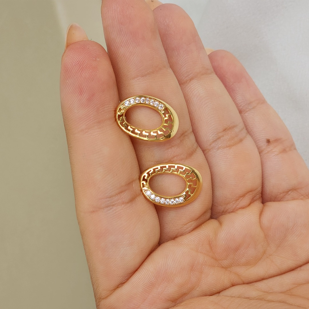 Brinco Oval Zircônia