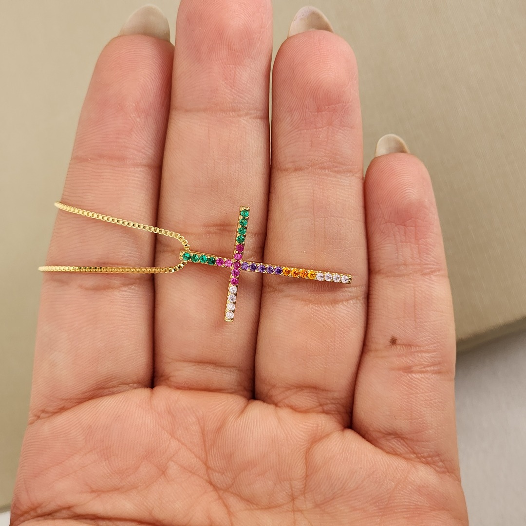 Colar Cruz Zircônia