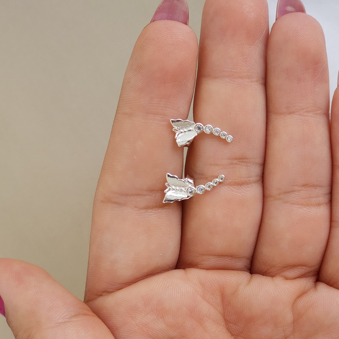 Brinco Delicado Borboleta Zircônia