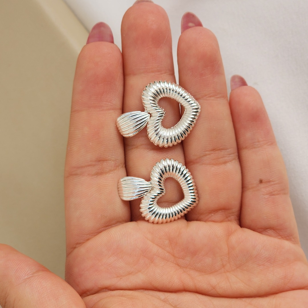 Brinco Liso Coração