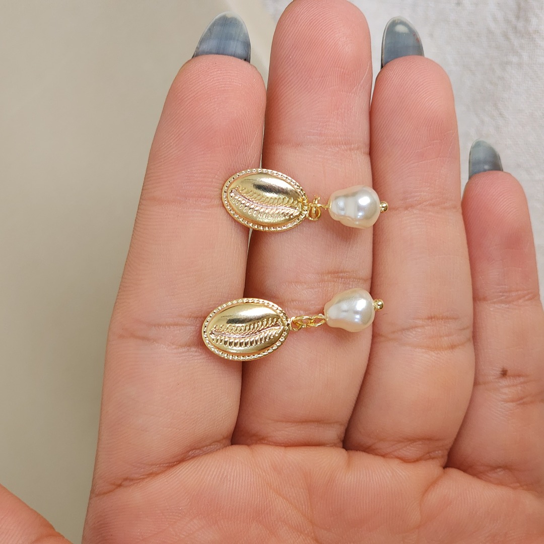 Brinco Maresia Liso Perola