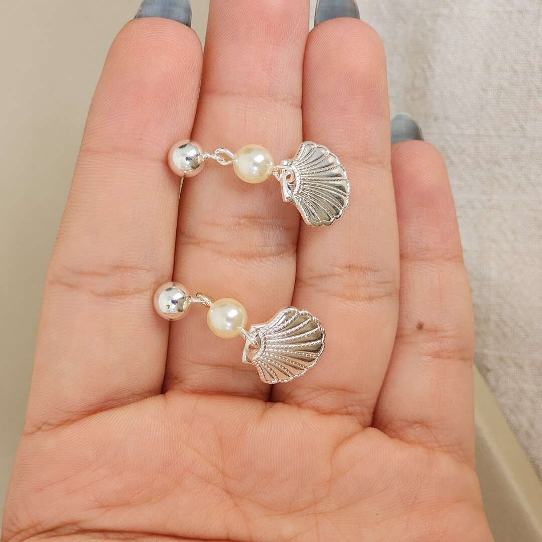 Brinco Maresia Liso e Perolas