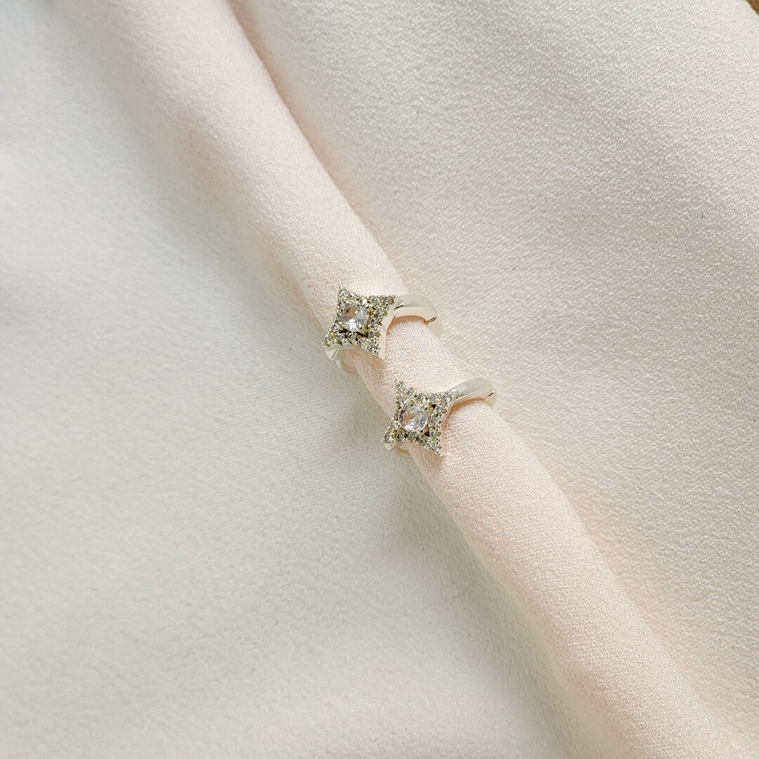 Argola Delicada Zircônia