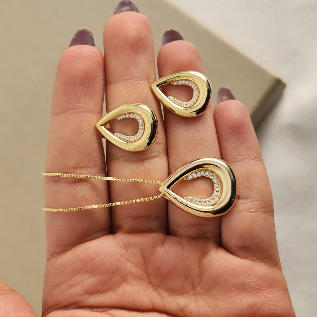 Conjunto Gota Zircônia Cravejada