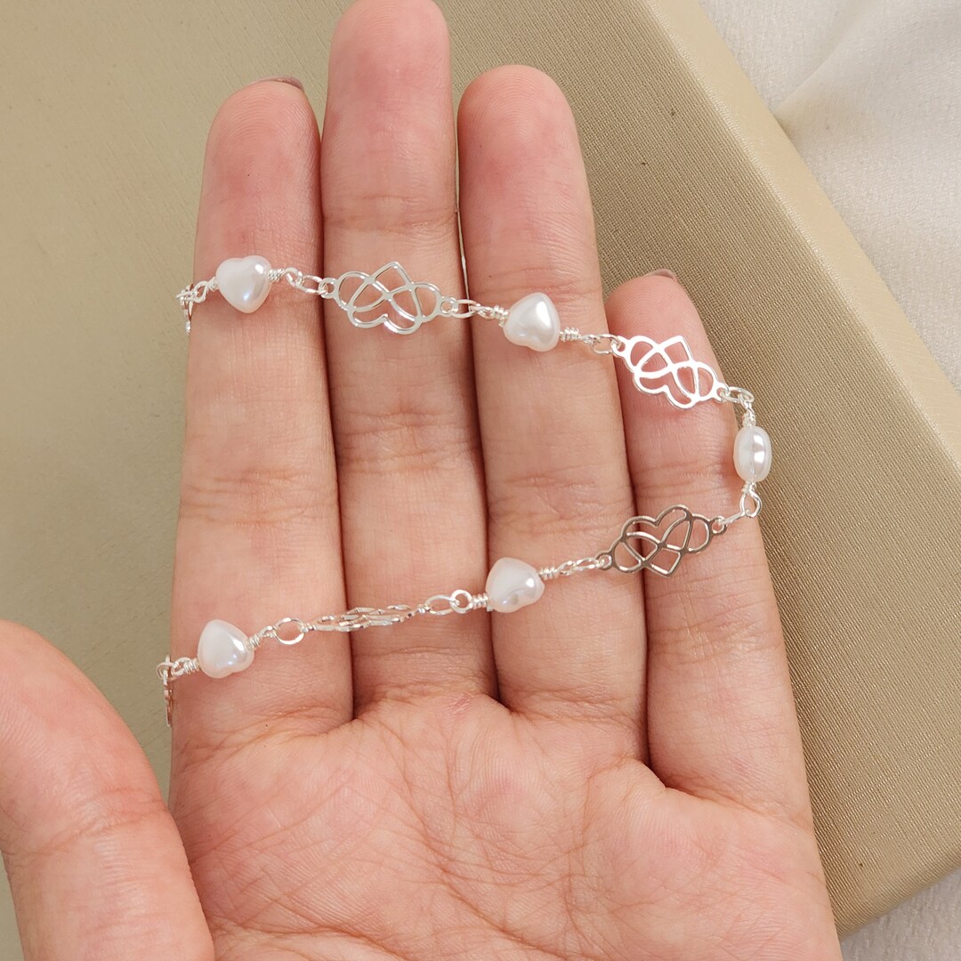 Colar Choker Perolas e Coração