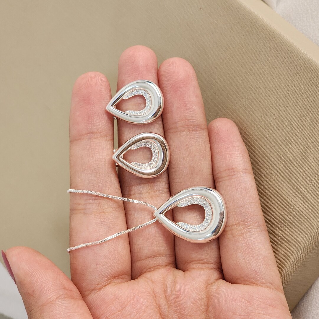 Conjunto Gota Zircônia Cravejada