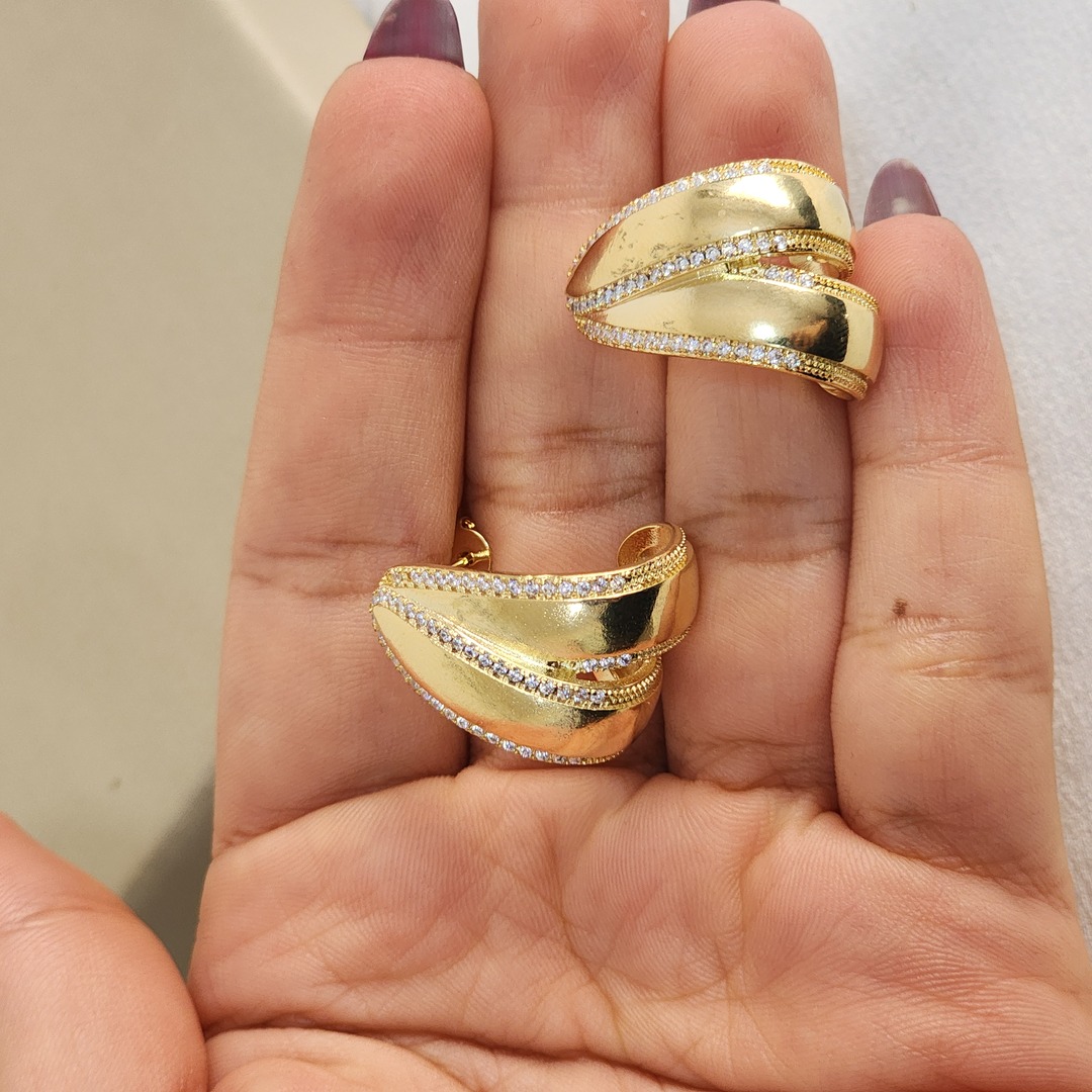 Brinco Zircônia Cravejada