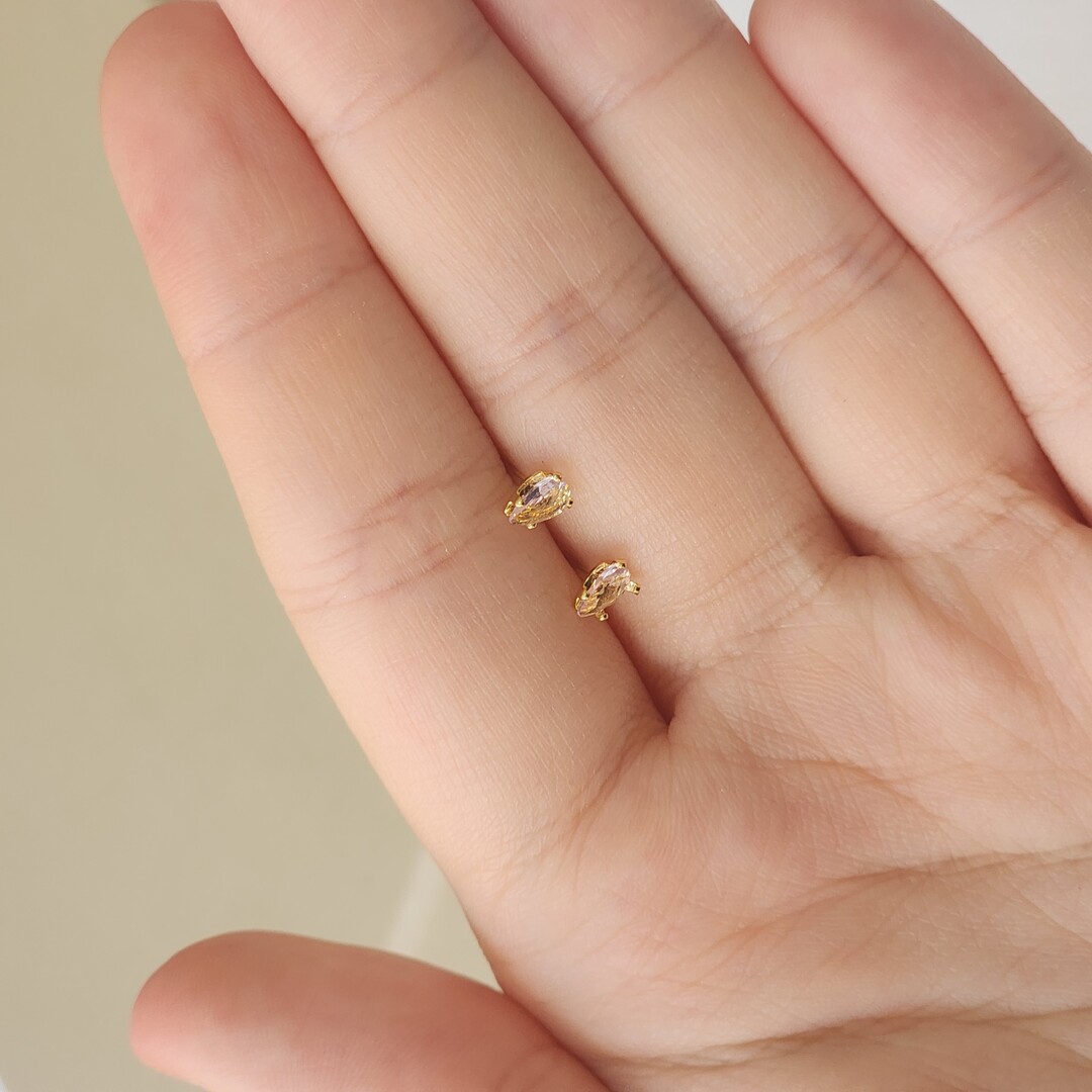 Brinco Infantil Gota Zirconia