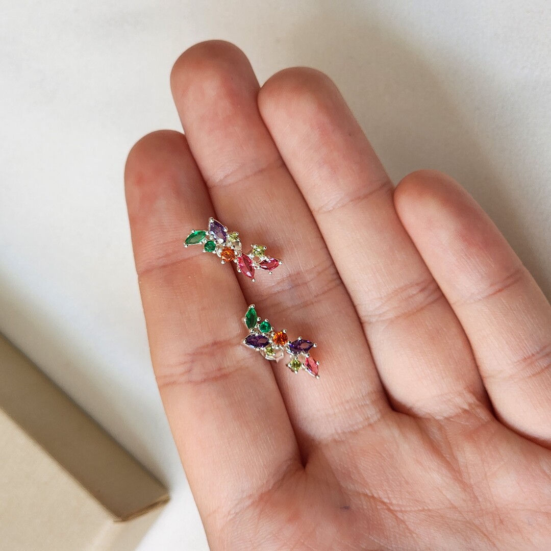 Brinco Delicado Folhas Zircônia