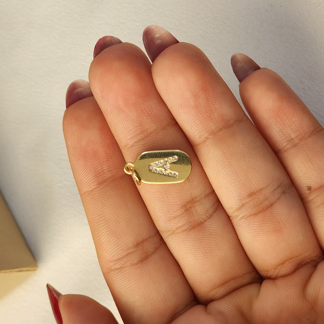 Pingente Plaquinha Letra A