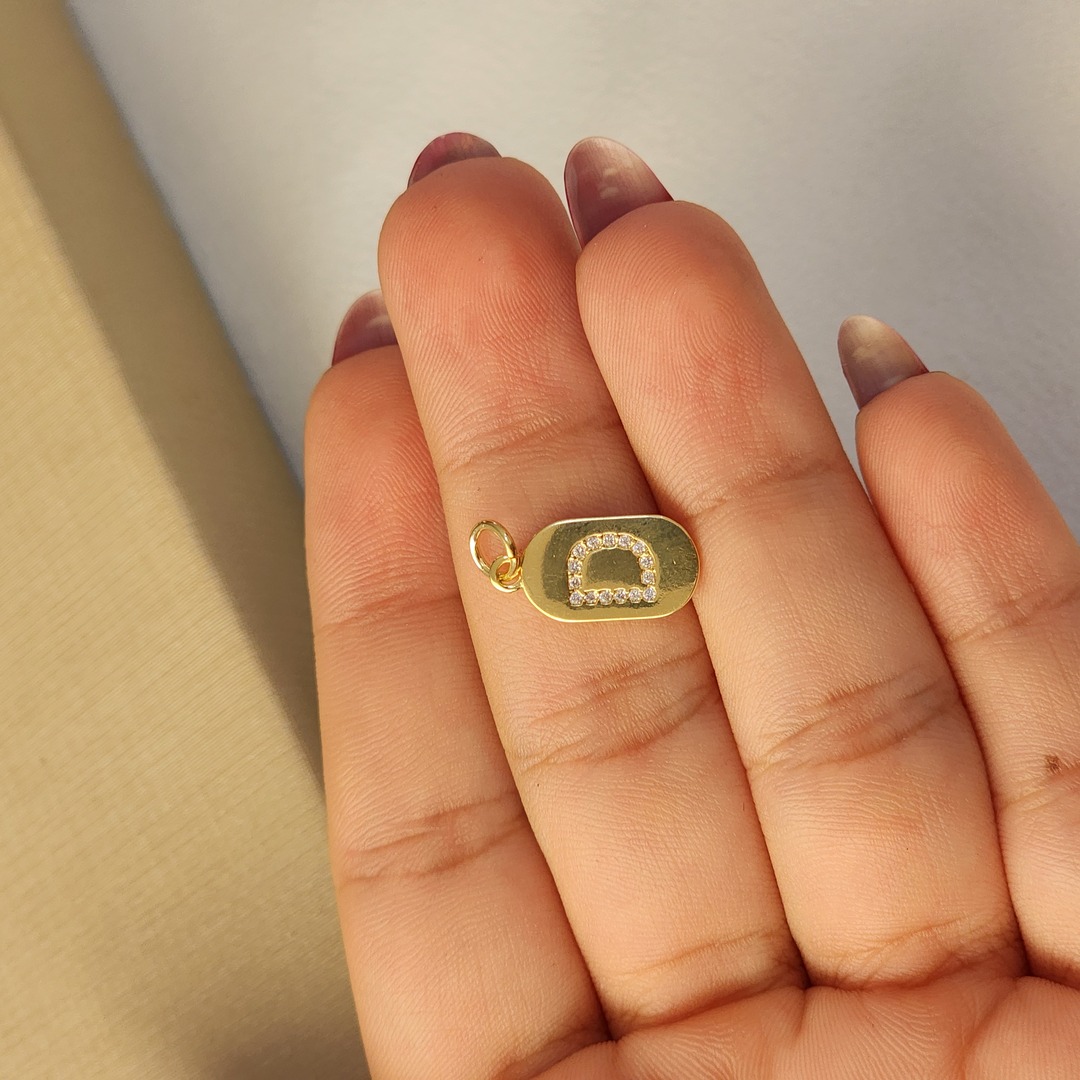 Pingente Plaquinha Letra D