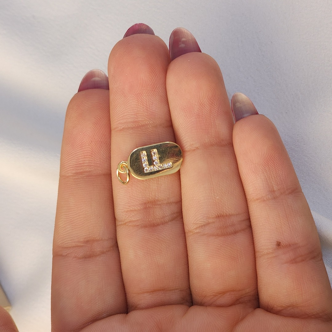 Pingente Plaquinha Letra F