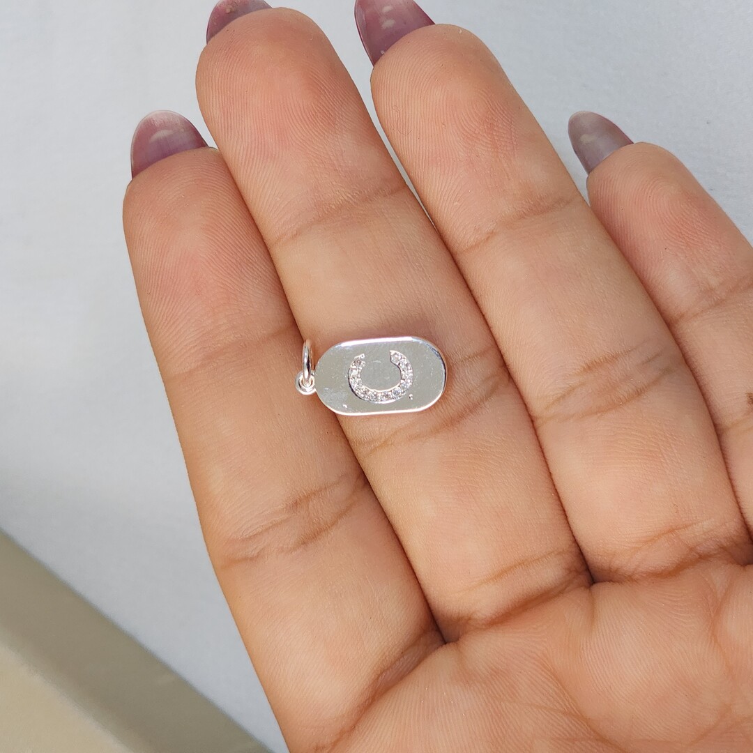 Pingente Plaquinha Letra C