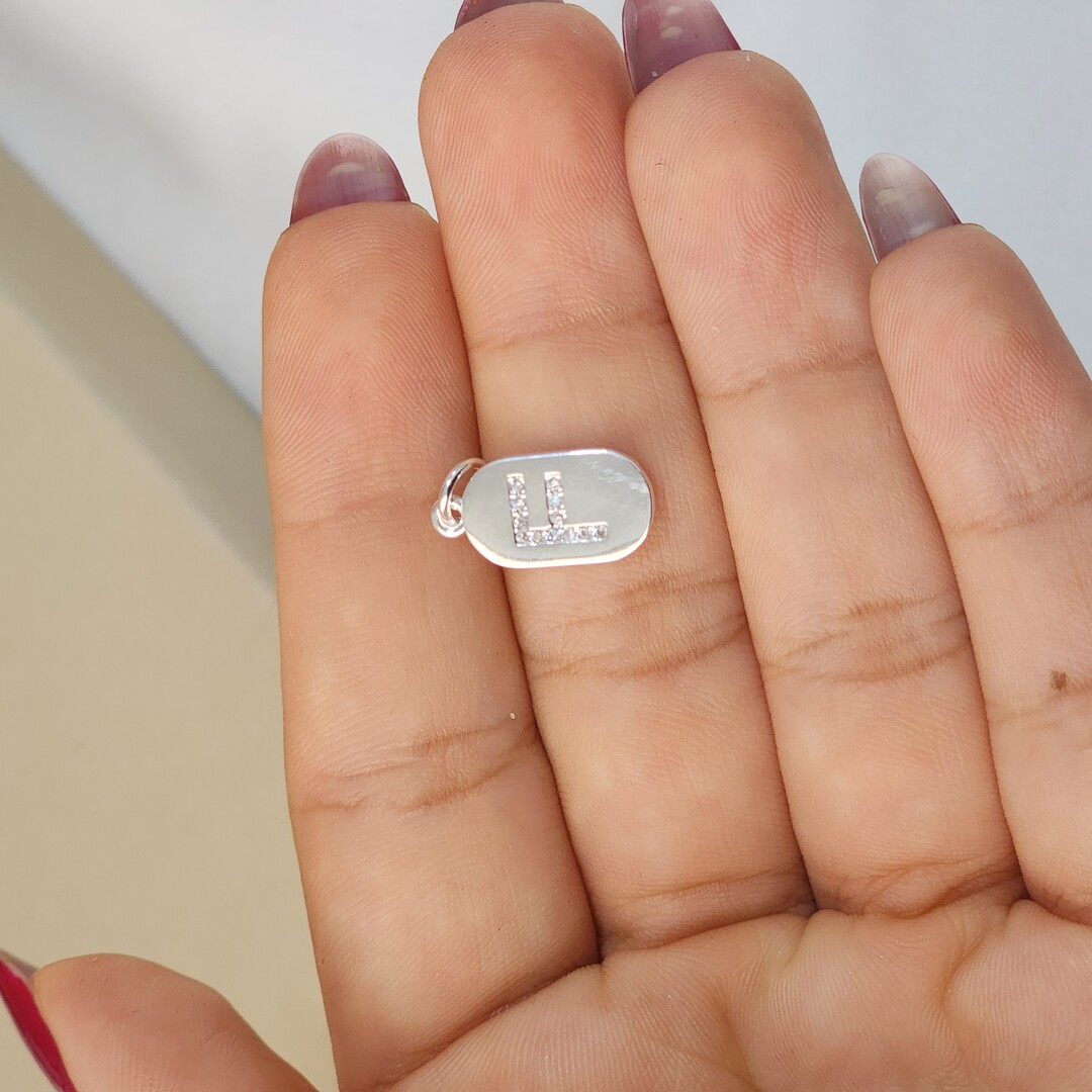 Pingente Plaquinha Letra F