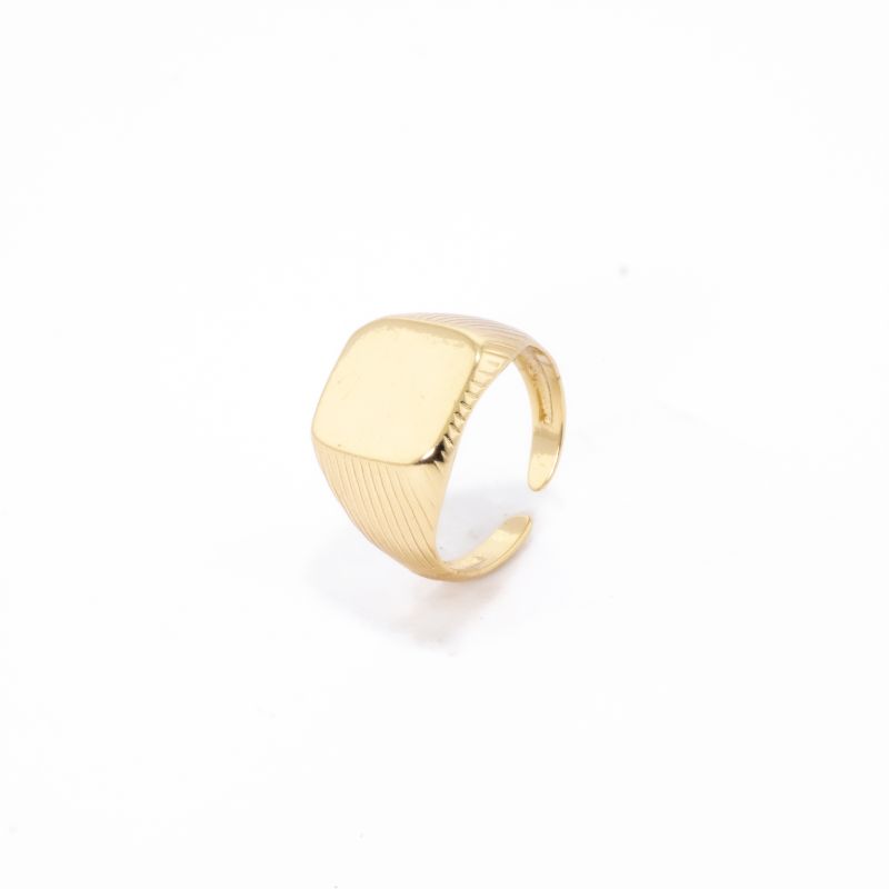 ANEL CLASSIC QUADRADO COM DETALHE NAS LATERAIS