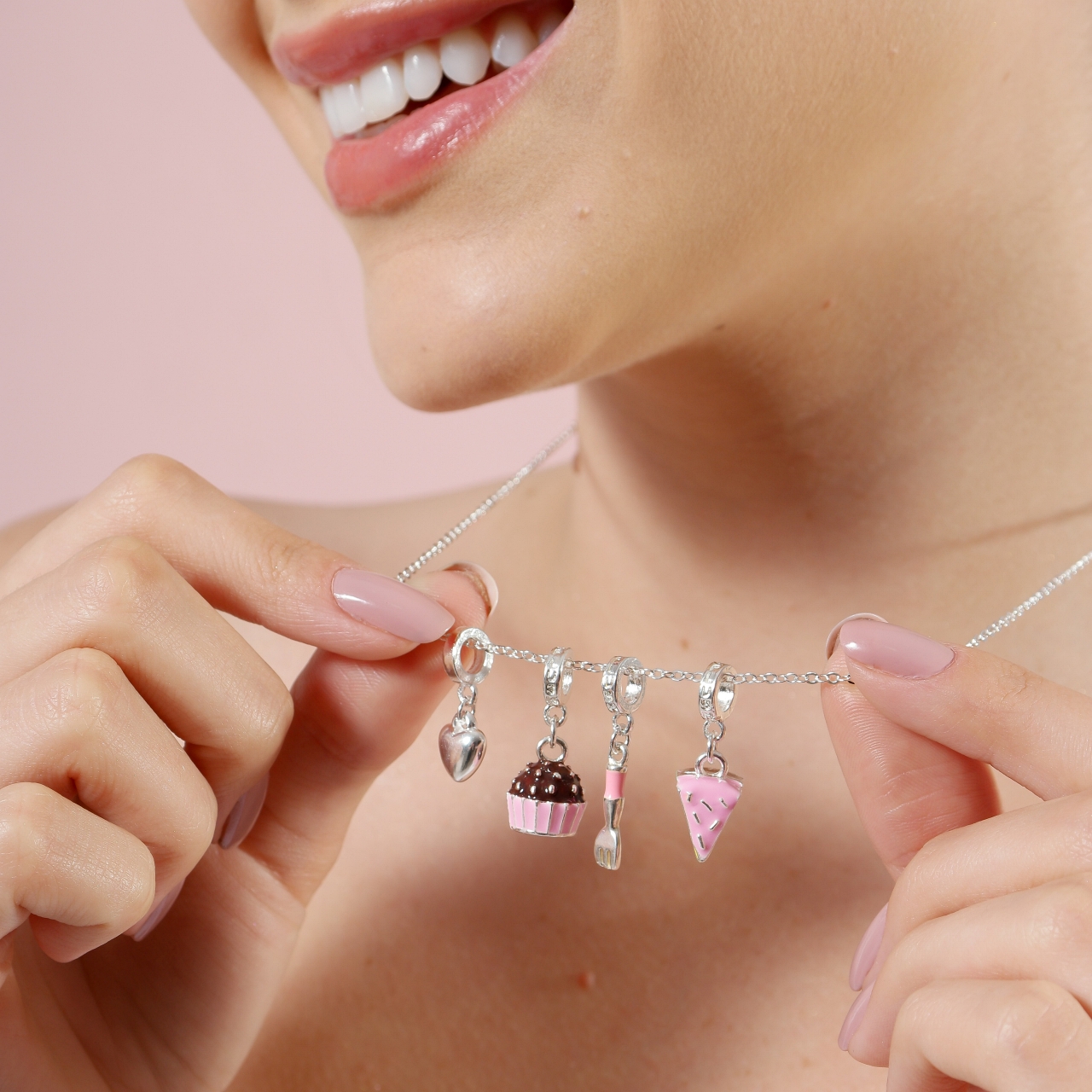 Berloque Garfo Rosa Prata Plush