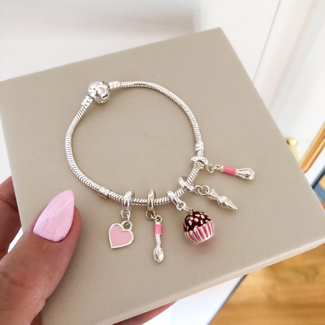 Berloque Saco de Confeitar Plush Prata