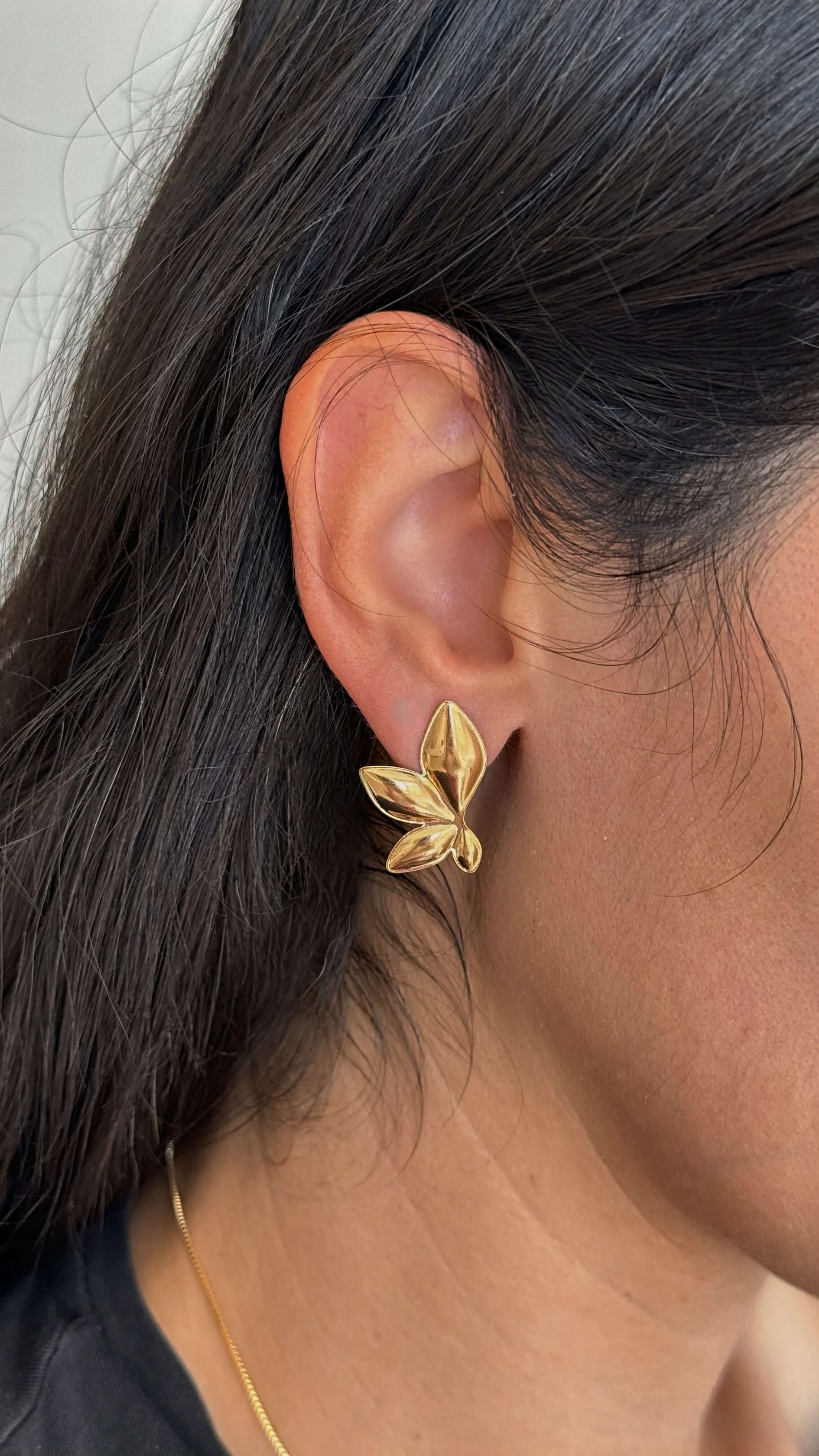 Brinco Flor Orgânica Ouro