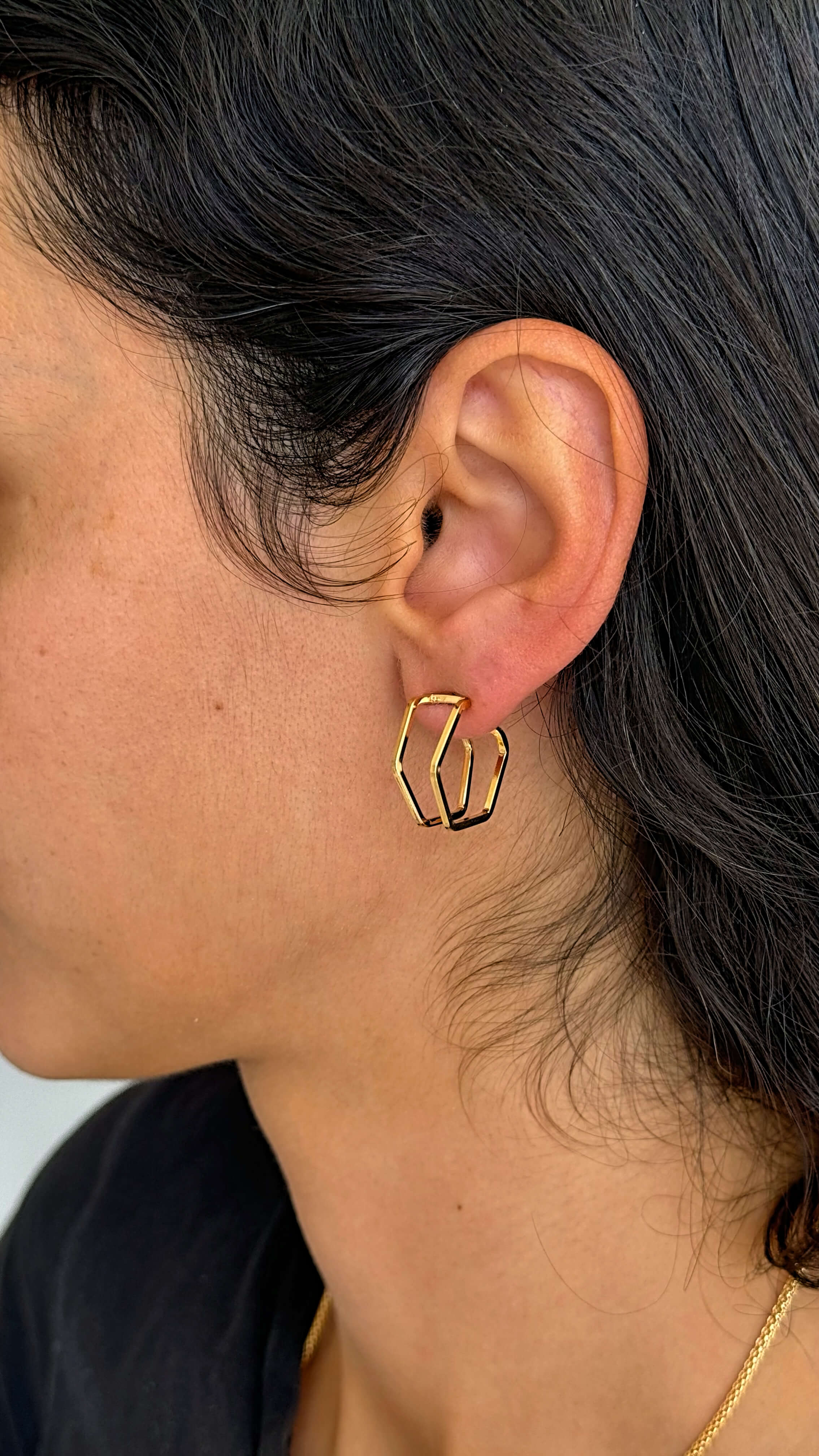 Brinco Argola Geométrica Vazada Ouro