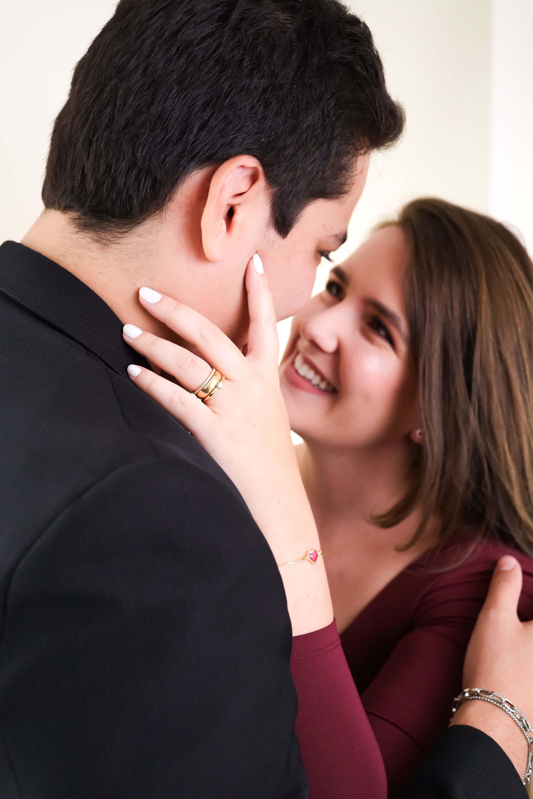 Anel Solitário Minimalista Ouro