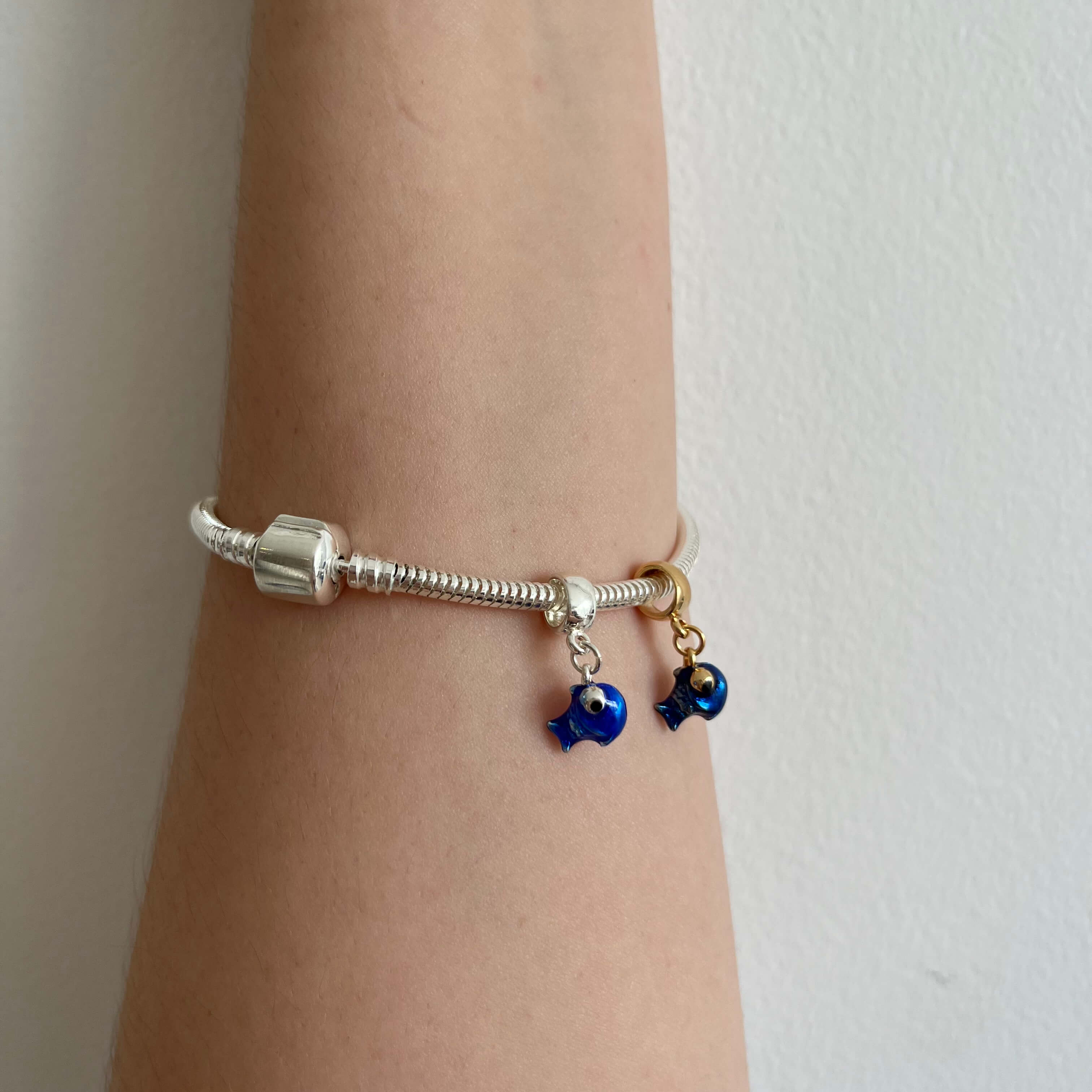 Berloque Peixe Azul Prata