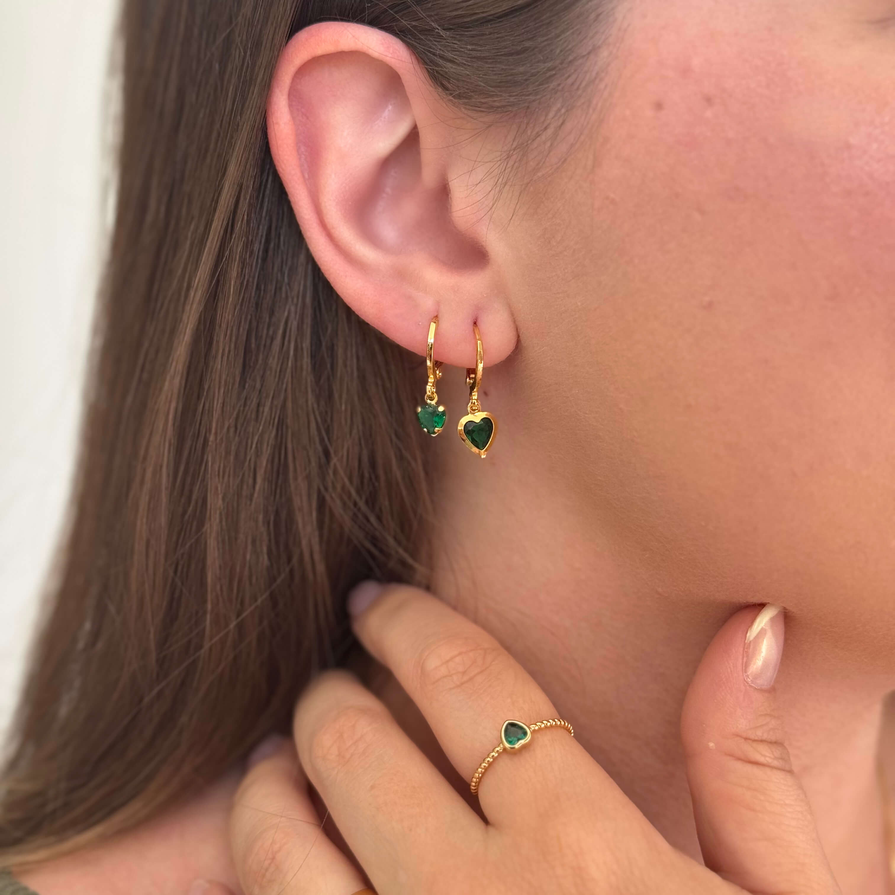 Brinco Argola Coração G Verde Ouro