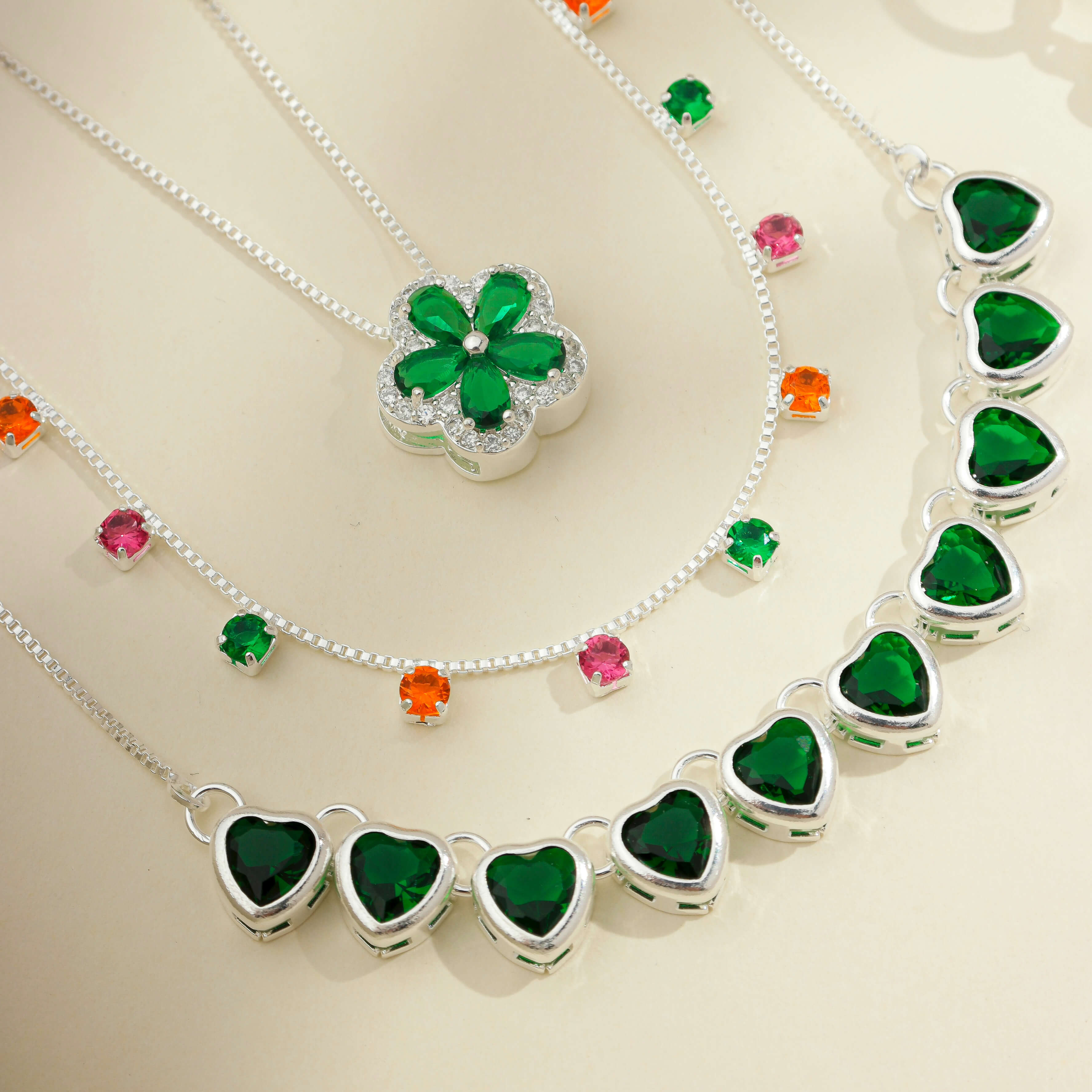 Colar Corações Cristal Verde Prata