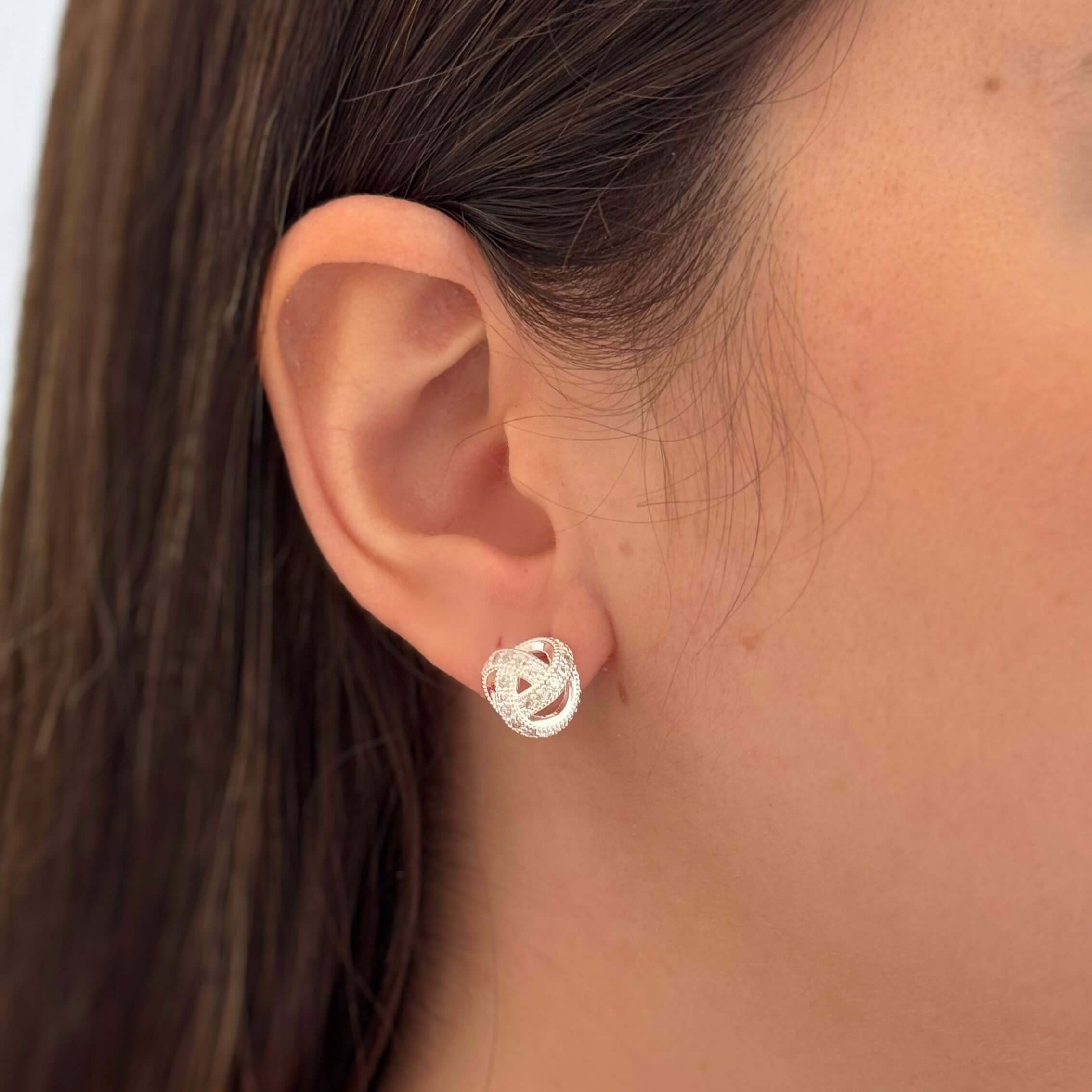 Brinco Nozinho Zircônias Prata