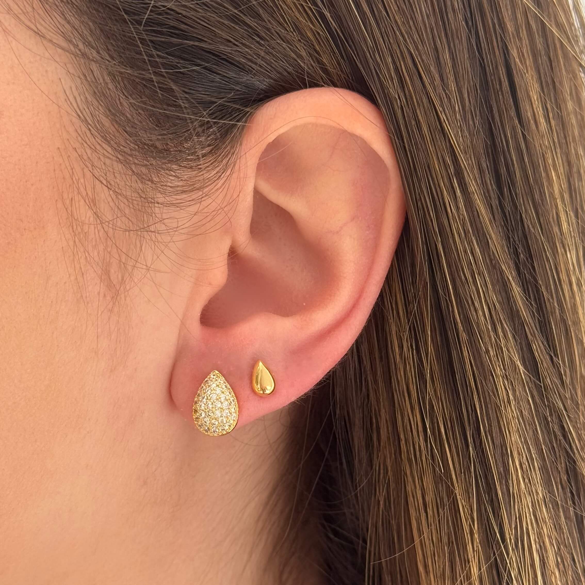 Brinco Gota Brilho Ouro