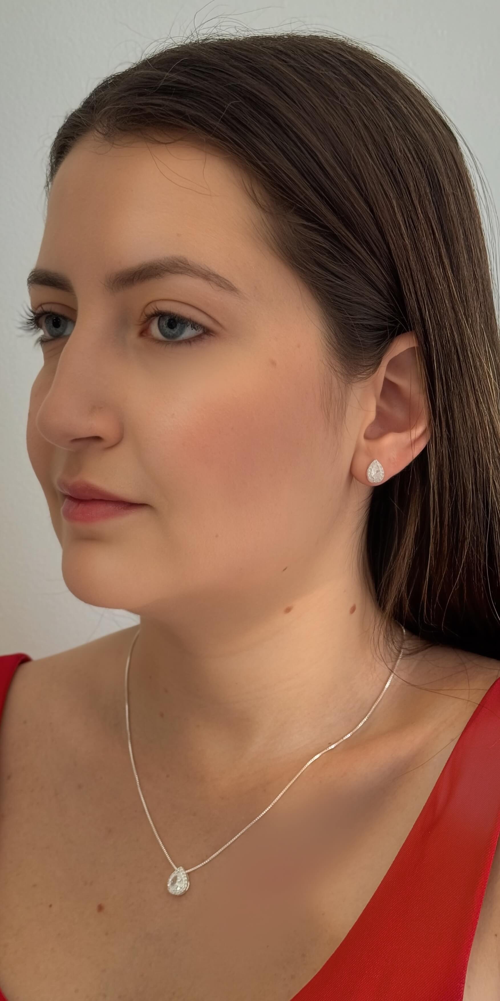 Brinco Gota Brilho Clássico Prata