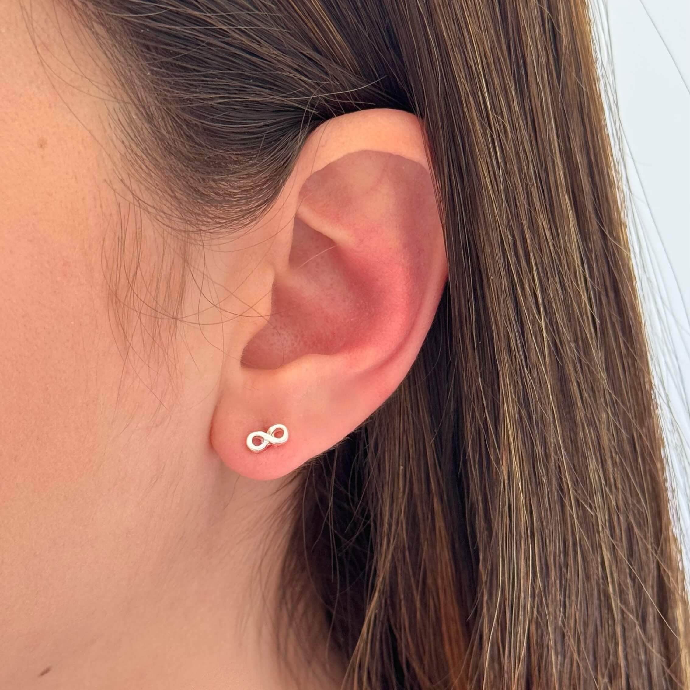 Brinco Mini Infinito Prata