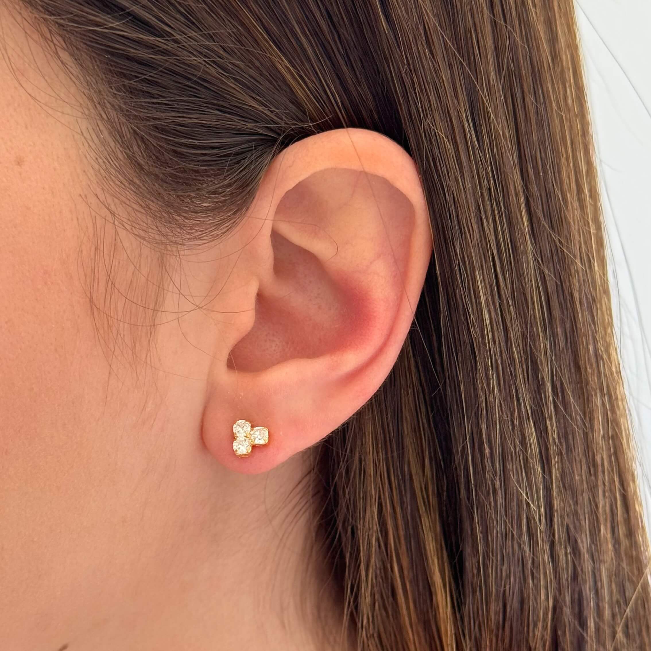 Brinco Trio de Zircônias Ouro