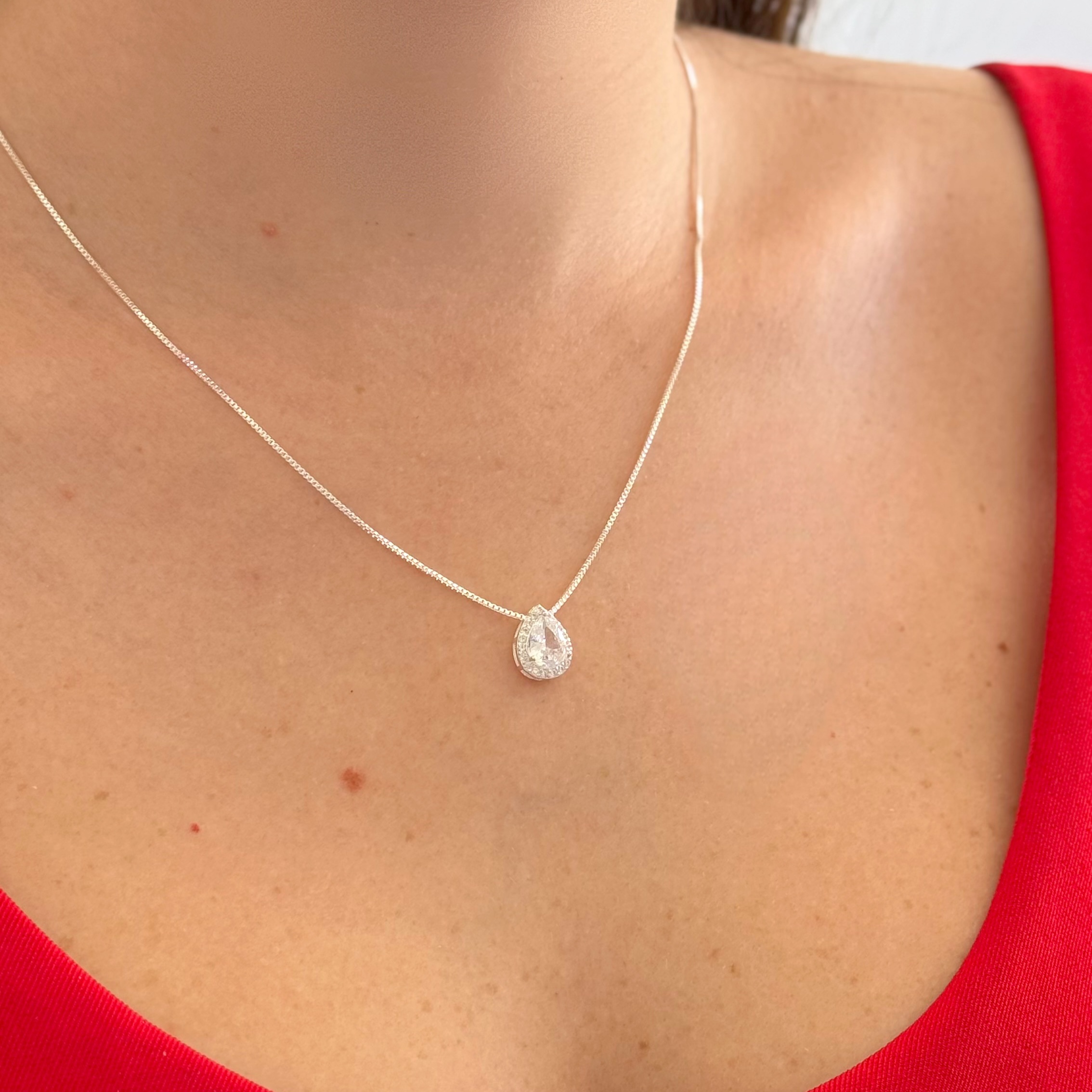 Colar Gota Brilho Clássico Prata