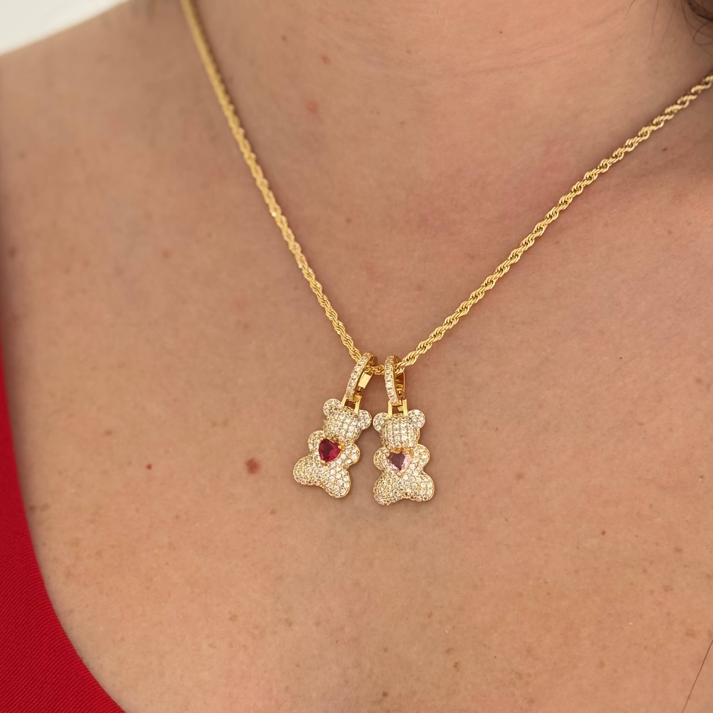 Pingente Urso Cravejado Coração Vermelho Prata