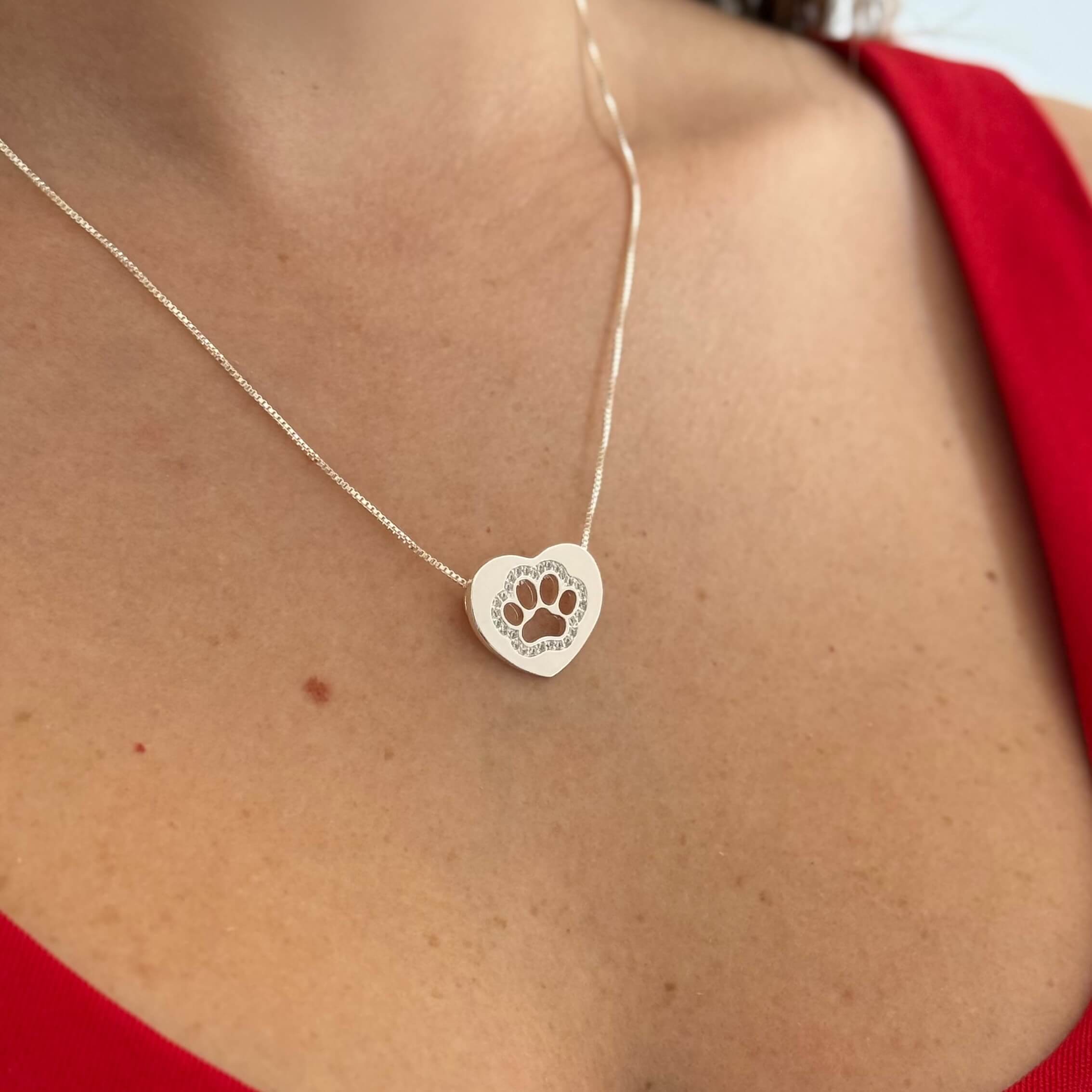 Colar Pata no Coração Prata