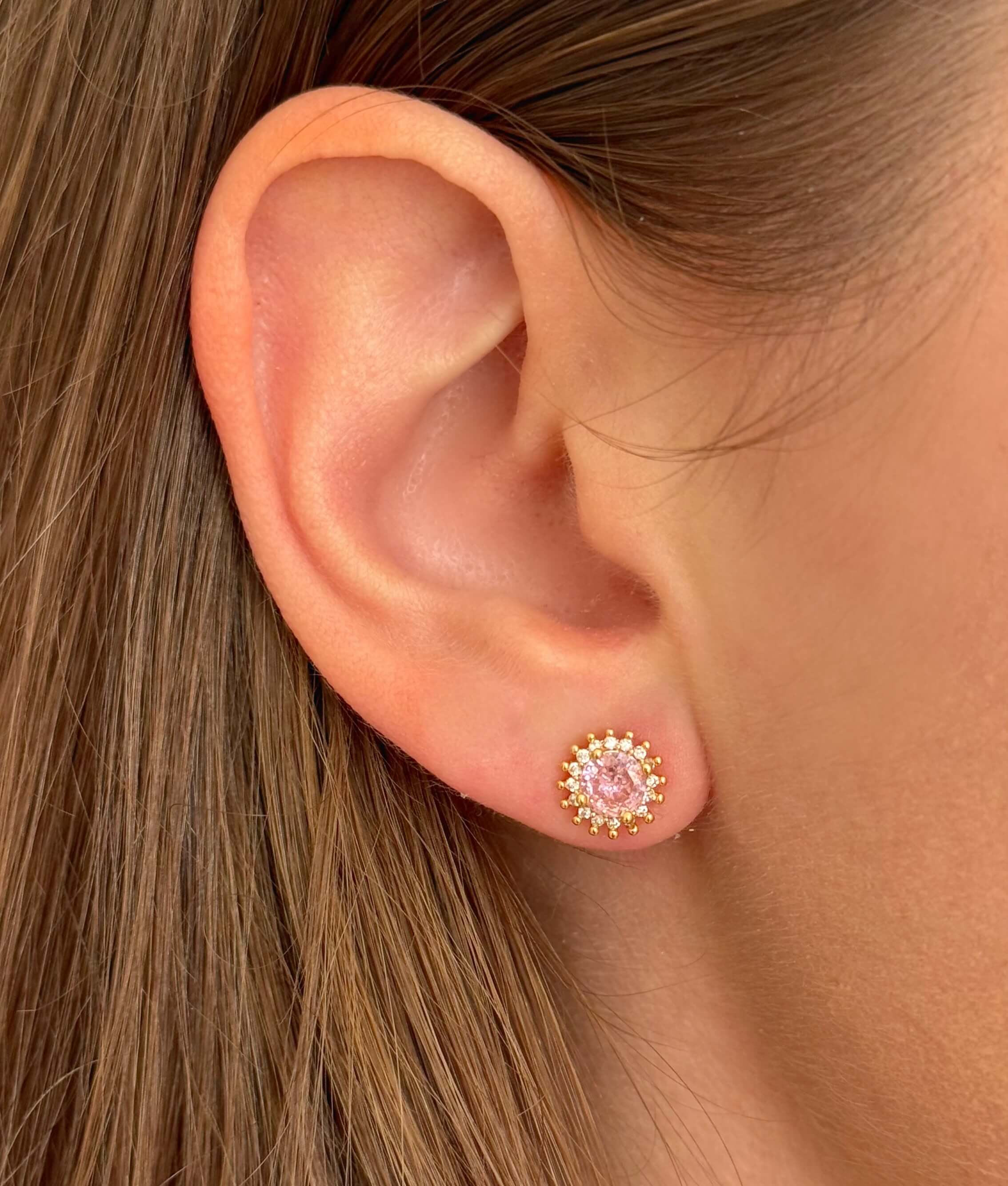 Brinco Pedra Redonda Rosa e Zircônias Ouro