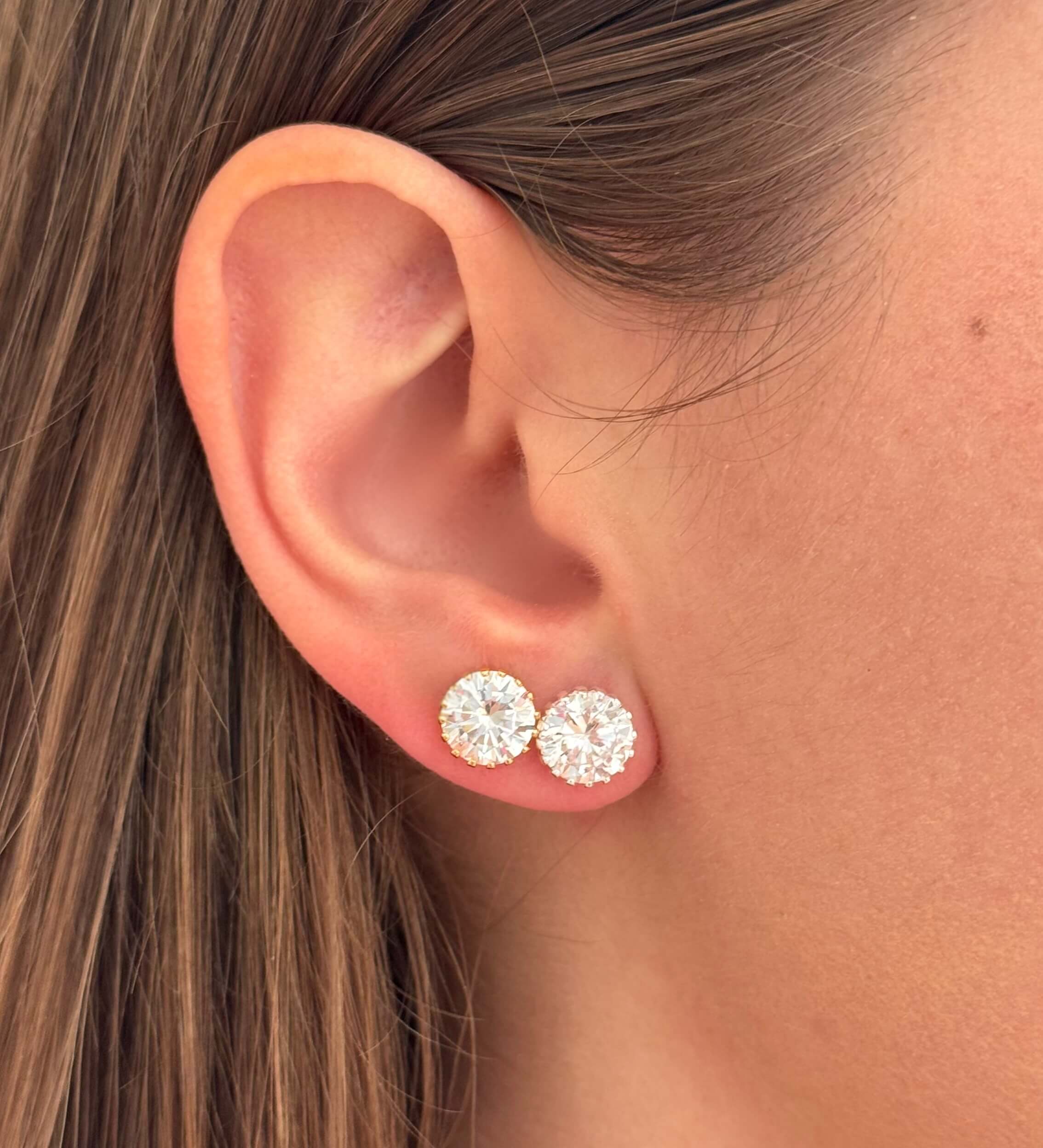 Brinco Ponto de Luz Glow Ouro