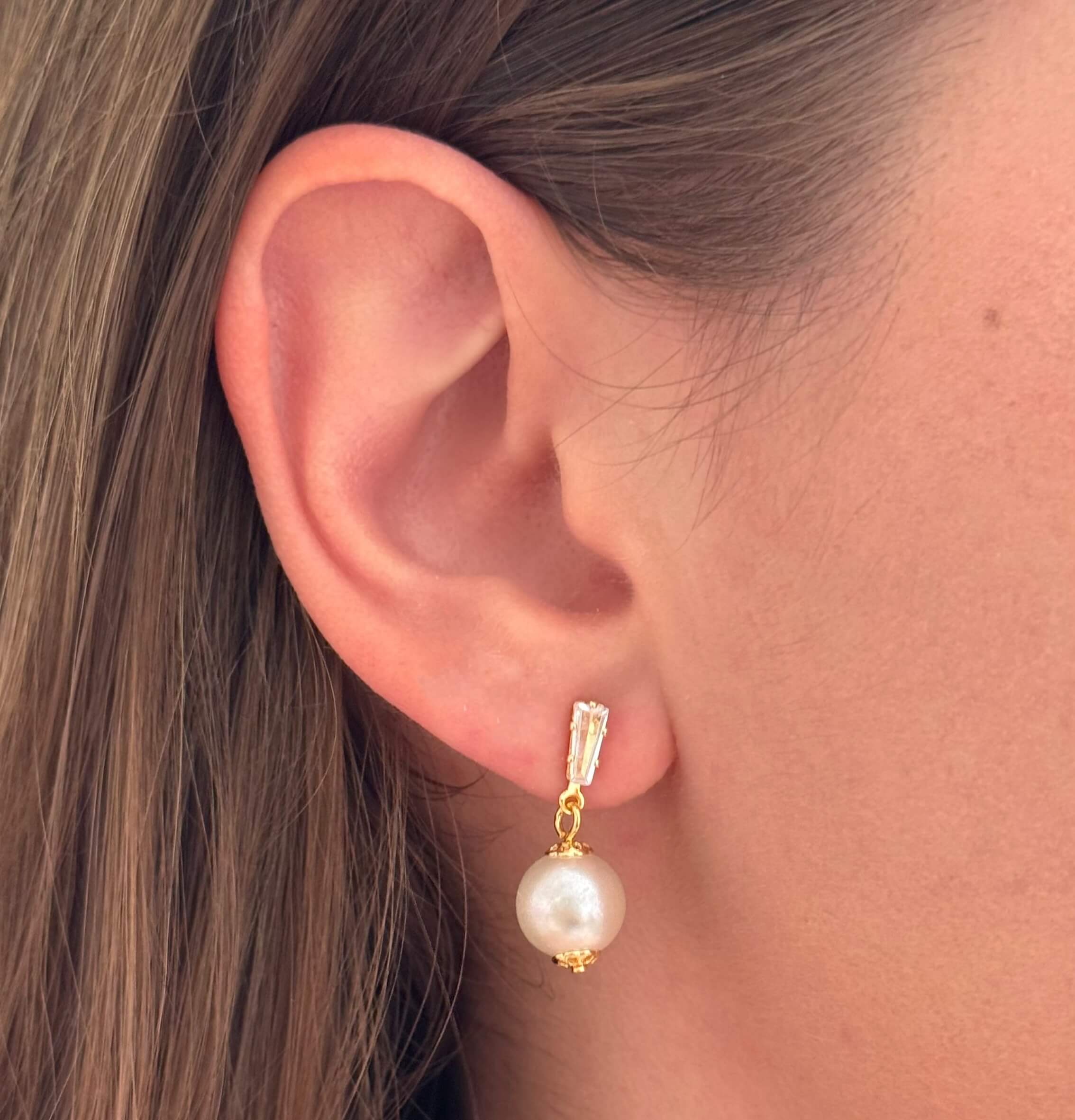 Brinco Nevete Zircônia e Pérola Ouro