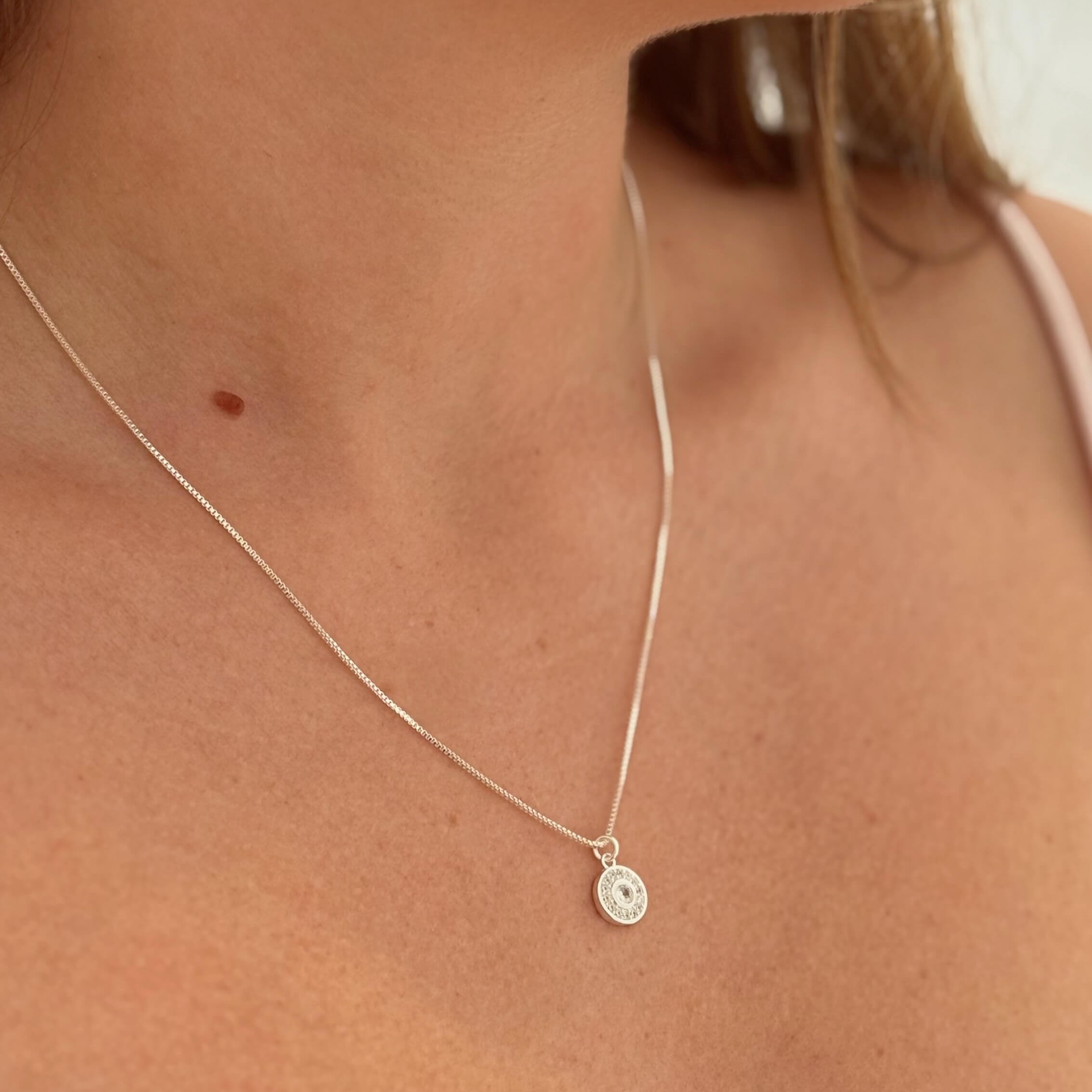 Colar Círculo Cravejado Prata